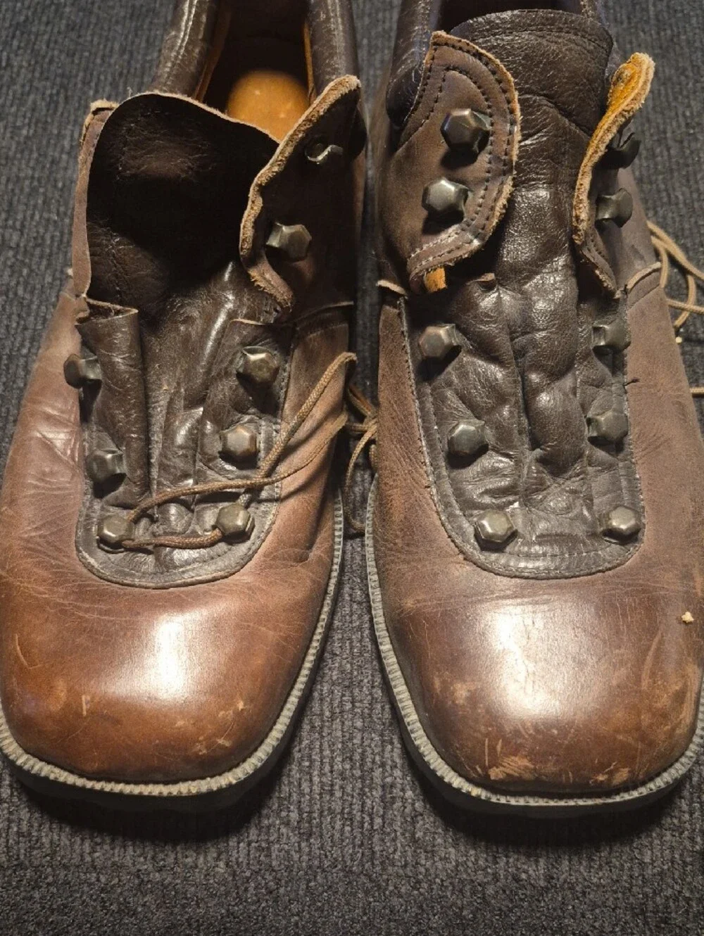 Men's Brown Leather Lace-Up Derby Shoes